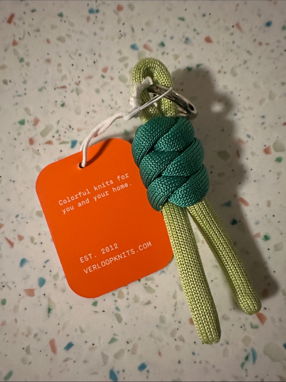 Verloop Colorblock Knot Keychain - Picture 2 of 3